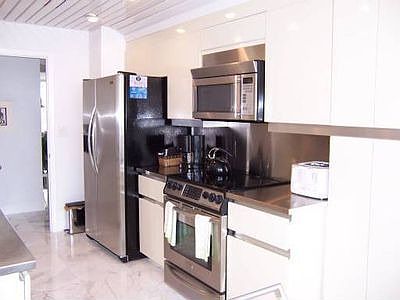 2nd image of 4000 Island Blvd #1403