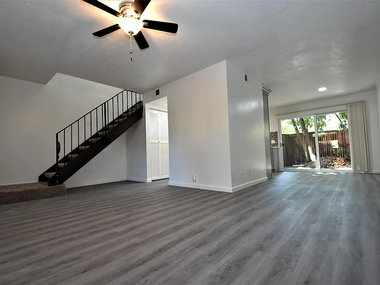 2148 Bella Casa St — Photo 11