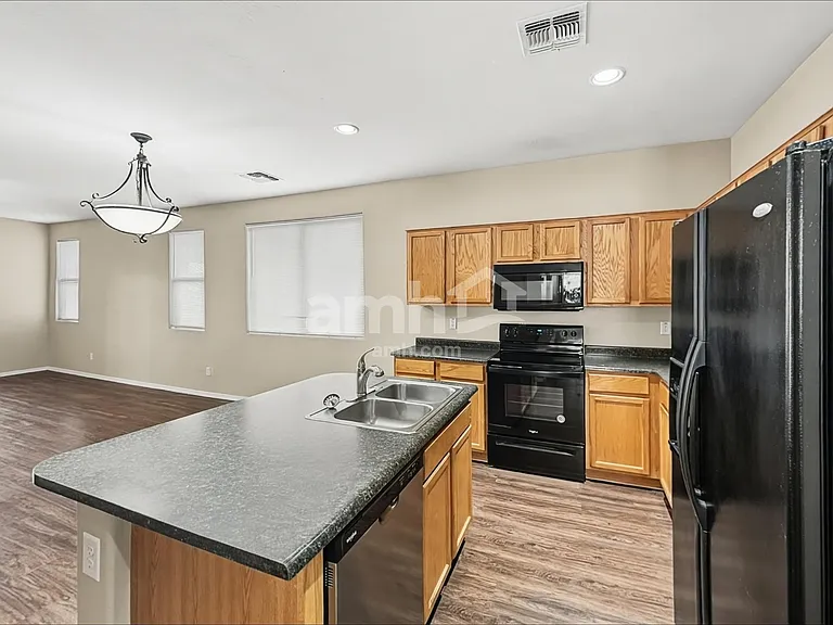 15342 W Morning Glory St — Photo 4