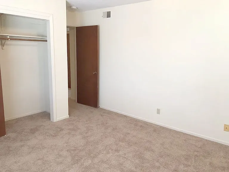2 Bedroom 1 Bath apartment in Ankeny IA — Photo 4