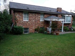 2757 Ridge Rd, Finleyville, PA 15332