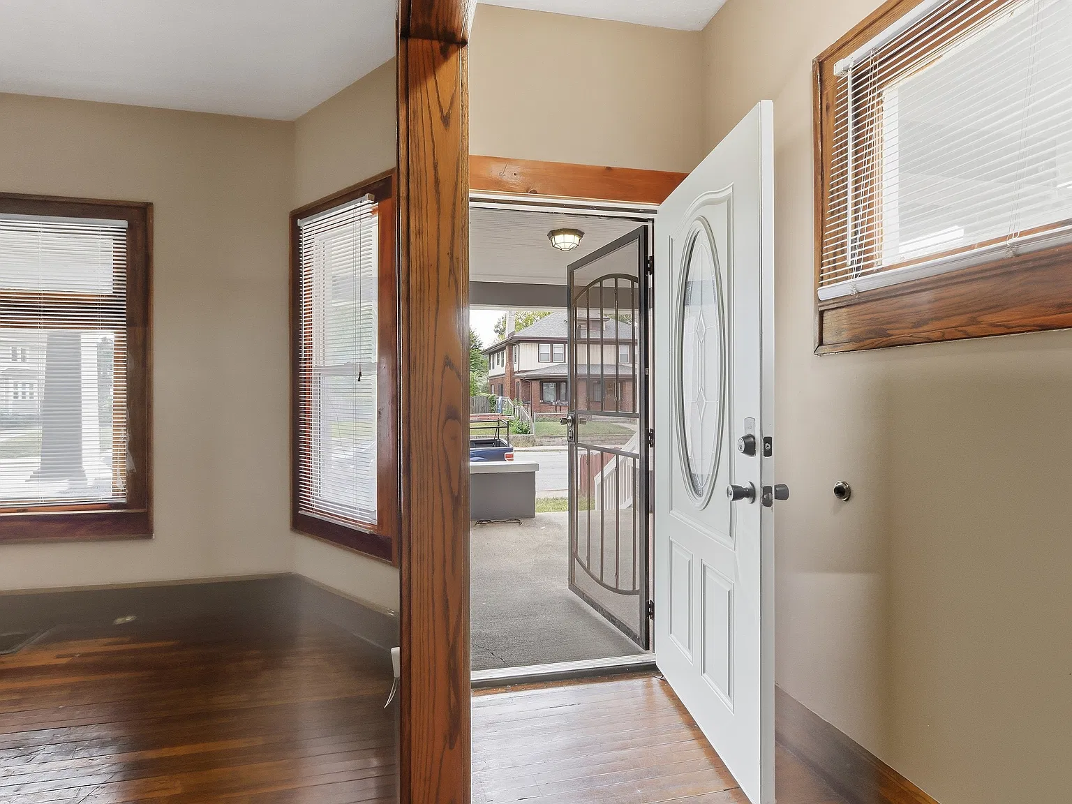 4 bed, 2.5 bath, 2560 sqft, $2,150 — Photo 4