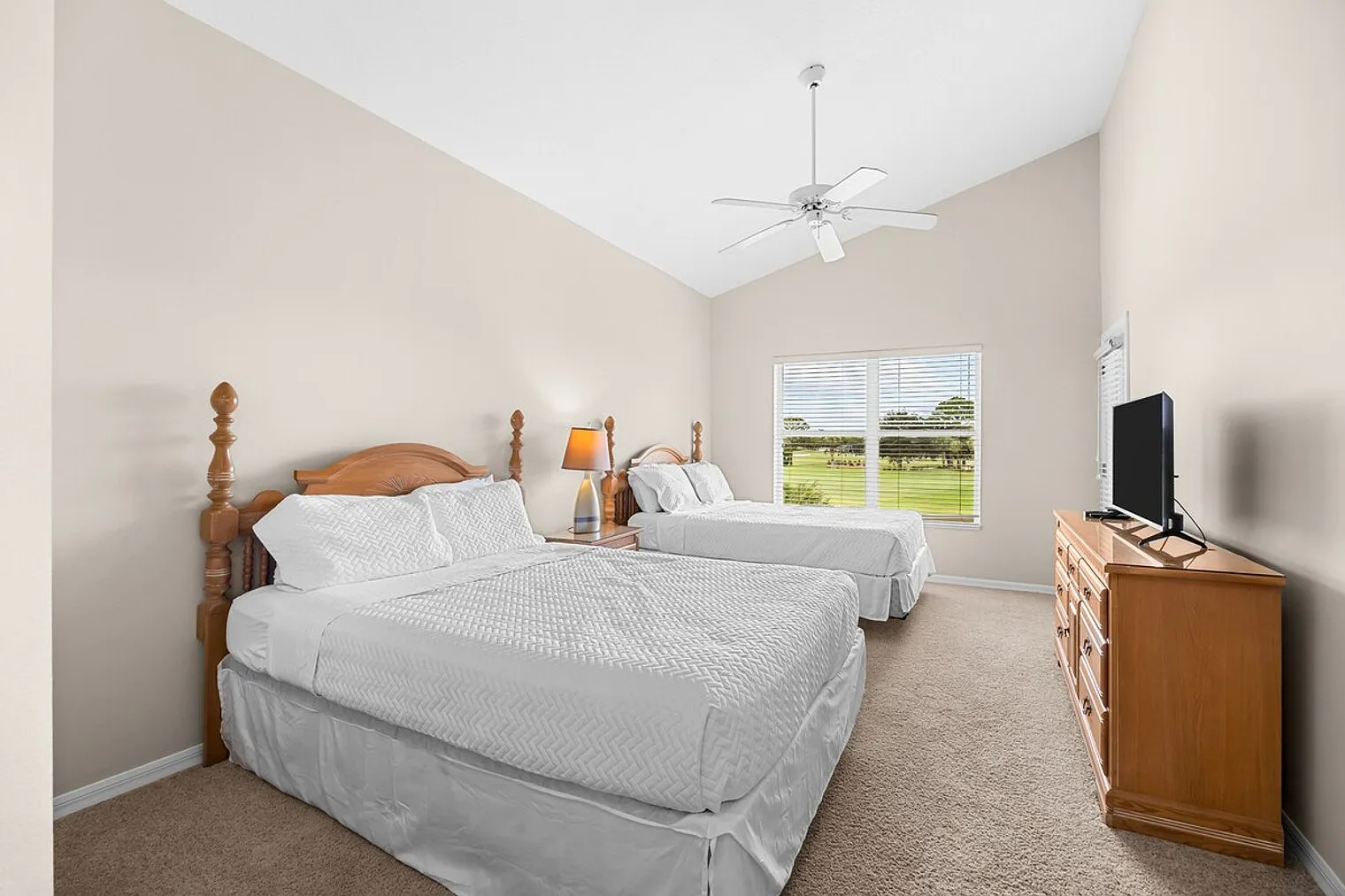 2 bed, 2.0 bath, $4,483 — Photo 4