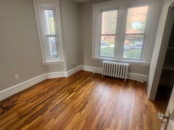 1412 N Van Buren St #1