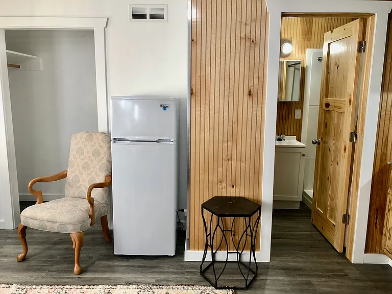 210 E North St #22 — Photo 4