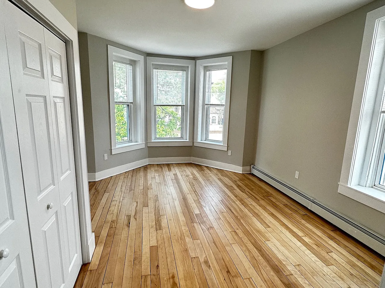 5 bed, 1775 sqft, $6,650 — Photo 1