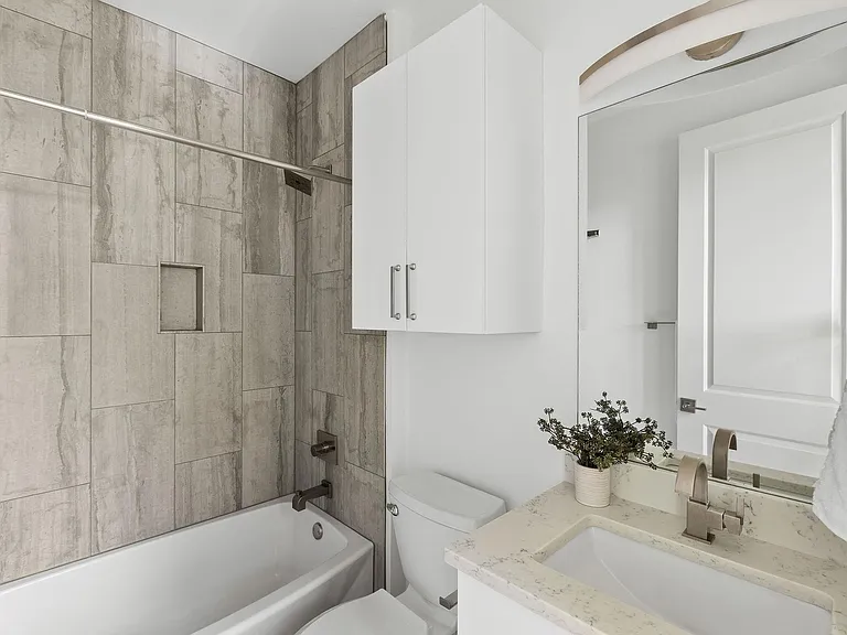 1182 Oakgrove Ave #A — Photo 25