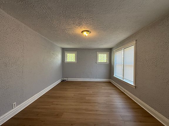 3rd image of 4101 Virginia Ave #2