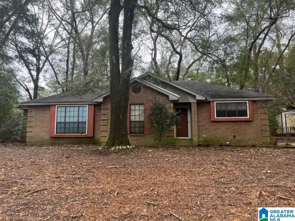 348 Bent Tree Dr, Prattville, AL 36067