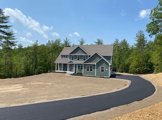 10 Lorenzos Ln, Hollis, NH 03049