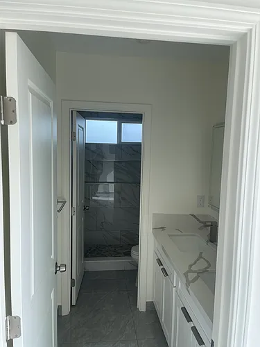 917 8th Ave Photo 1