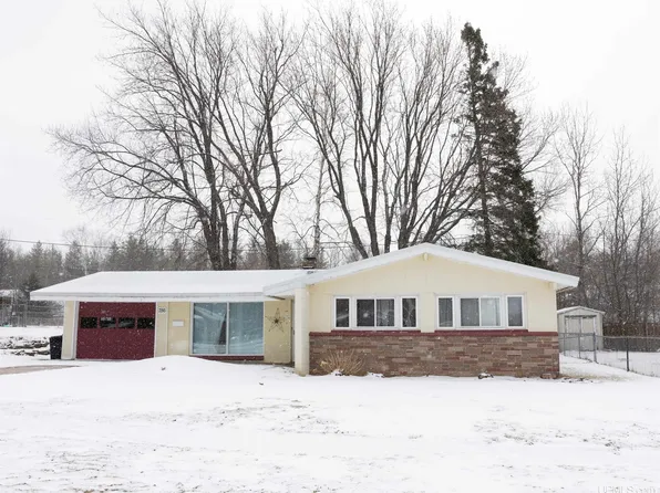786 Juniper St, Ishpeming, MI 49849