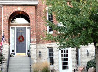 306 N Fremont St, Naperville, IL 60540
