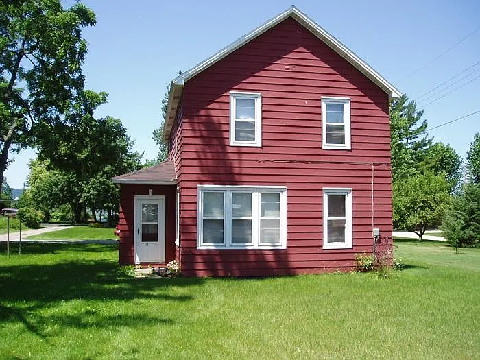 116 1/2 S Pearl St — Photo 3