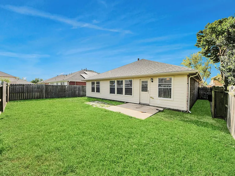1818 Fergus Park Ct — Photo 7