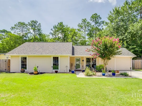 8 White Pine Court, Savannah, GA 31406