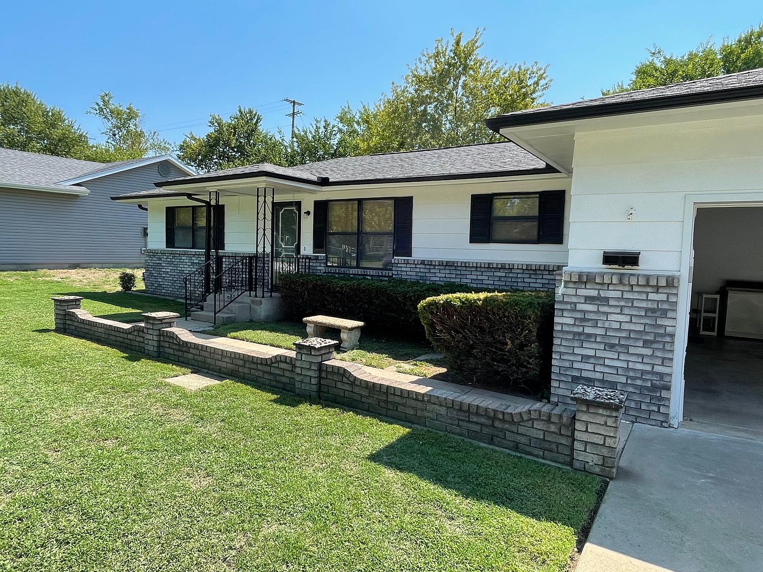 1225 W 9th St, b City, MO 64870 Zillow