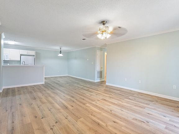 3rd image of 308 Private Road 3057