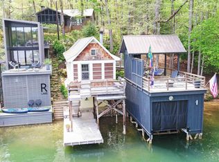 27 Piney Point, Lakemont, GA 30552