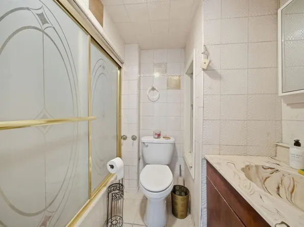 222 47th Street image 20 of 25