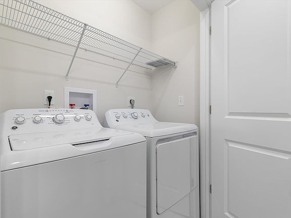 3rd image of 45 Hillside Ave APT 5