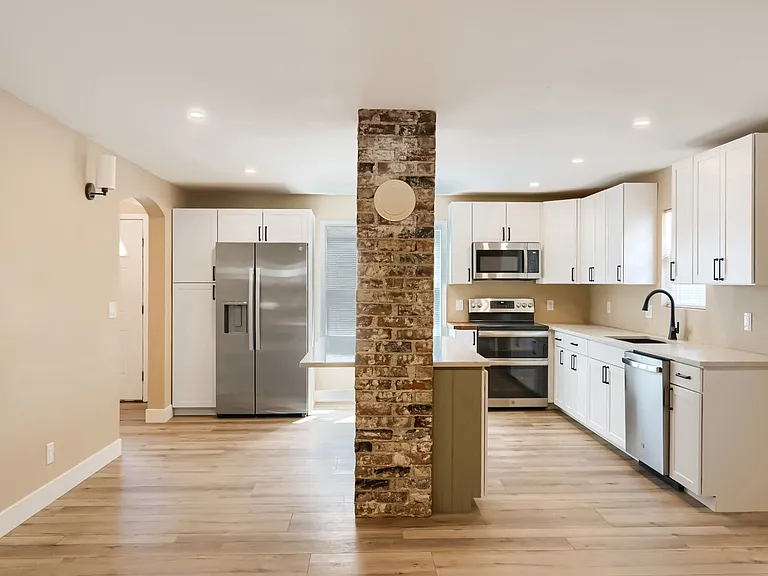 707 S Royer St — Photo 8