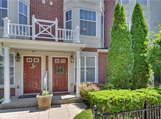 13 Harbor Pointe Dr, Haverstraw, NY