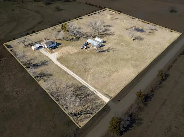 4665 County Road 4900, Cherryvale, KS 67335