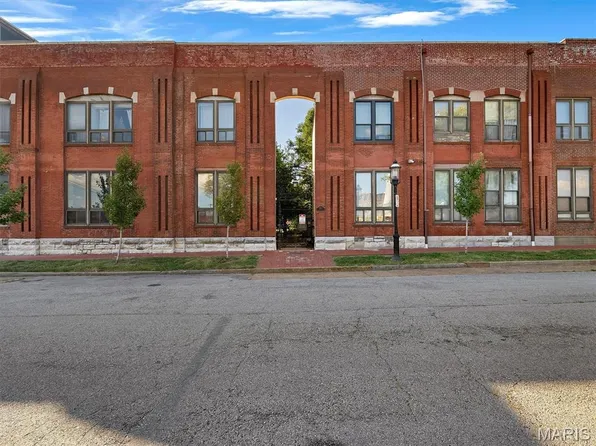 1523 S 10th St APT 110, Saint Louis, MO 63104