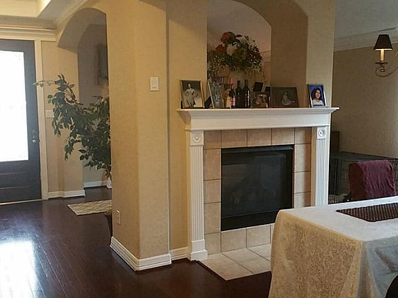 3rd image of 12910 Southport Dr
