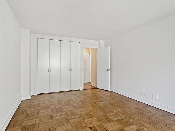 5th image of 200 E 71st St APT 15G