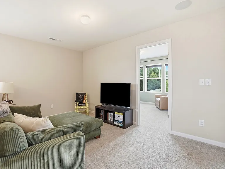 1831 Savannah Ln — Photo 25