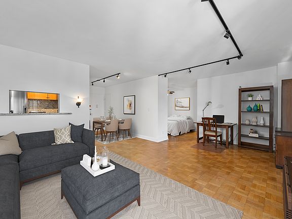 3rd image of 2 5th Ave APT 7L