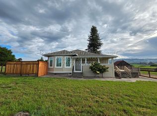 811 Old Adobe Rd, Petaluma, CA 94954