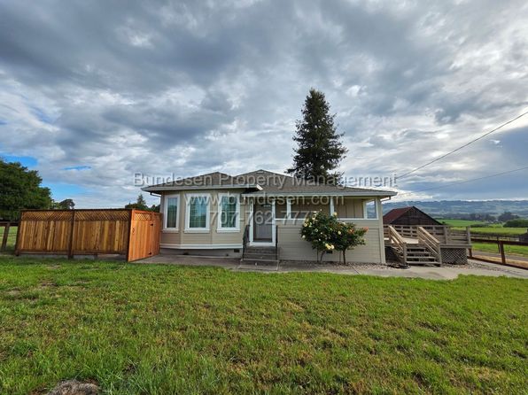 811 Old Adobe Rd