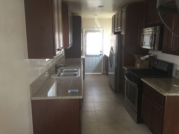 5th image of 2192 Caspian Ave
