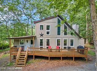 167 Salisbury Rd, Bushkill, PA 18324