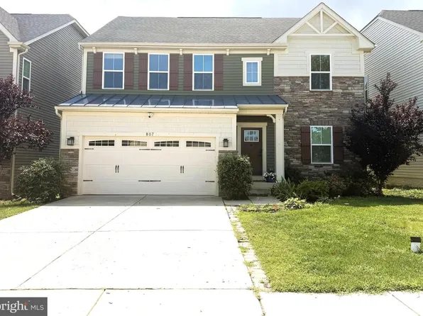 807 Boxwood Dr, Glen Burnie, MD 21060