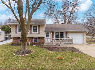 1400 Kingsridge Dr, Normal, IL 61761