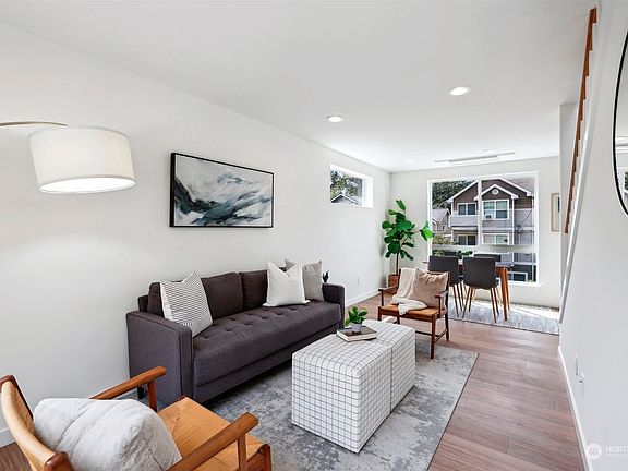 4th image of 9108 23rd Avenue NE