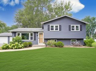 39104 N Balboa Dr, Lake Villa, IL 60046