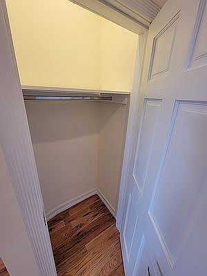 3rd image of 421 W 43rd St #V