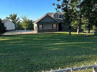 26 Higgins Ave, Camdenton, MO 65020