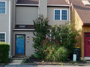 47 Valley Cir, Newark, DE 19711