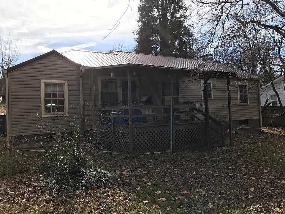 2nd image of 235 E Young High Pike