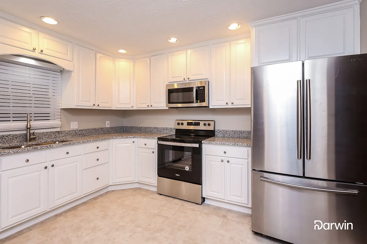 Building Photo - 3901 Hanover Ct