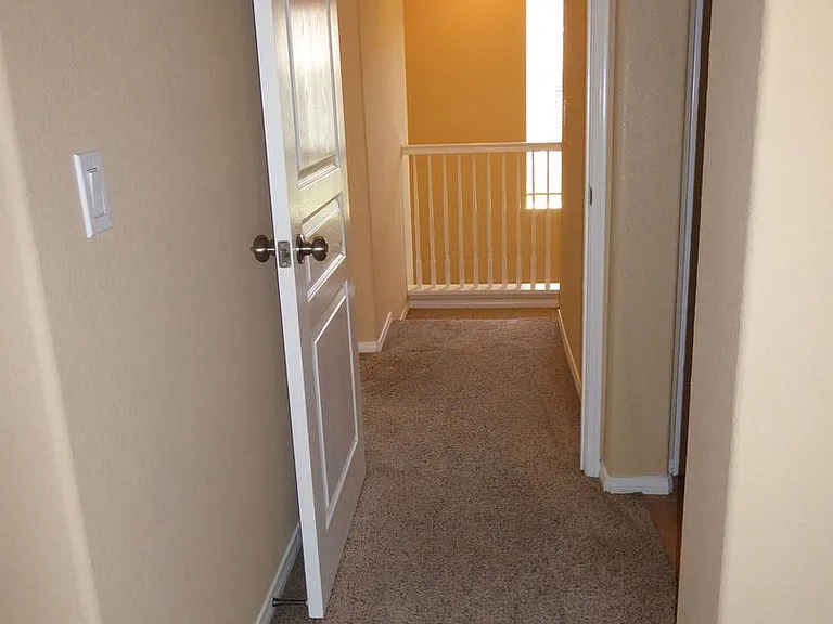 705 Hatfield Dr — Photo 21