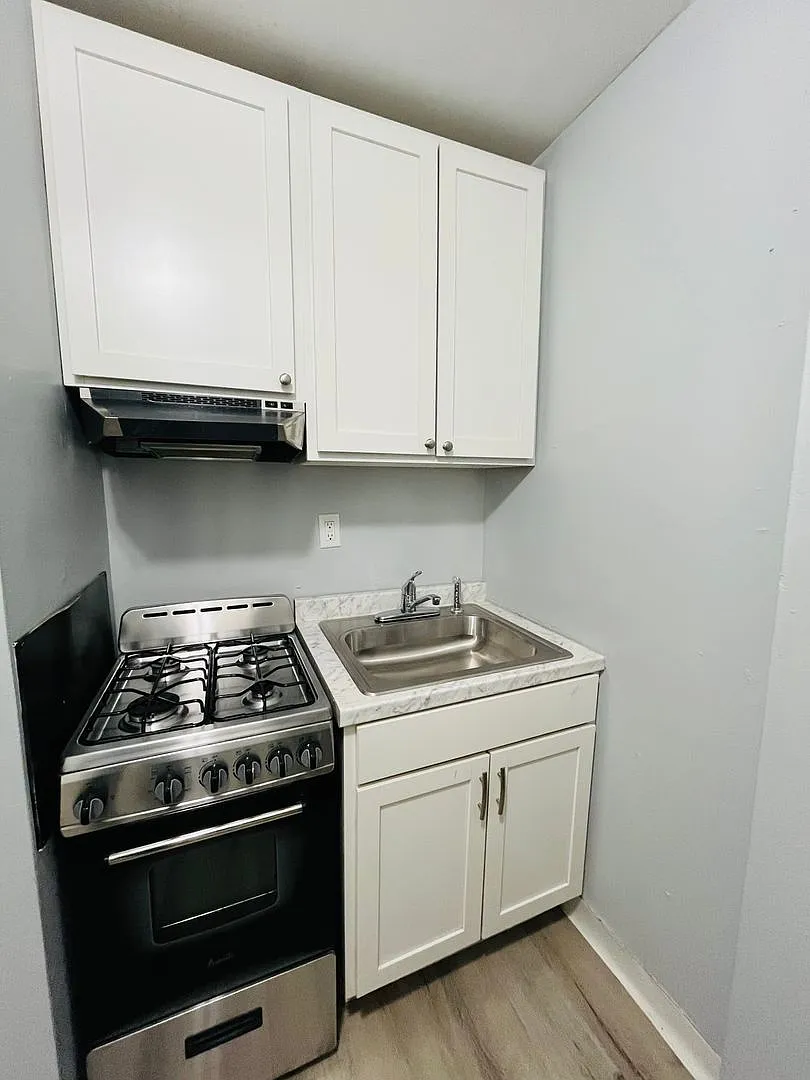 251 State LLC — Photo 4