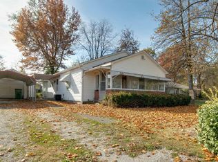 367 W Wolfe St, Sullivan, IN 47882