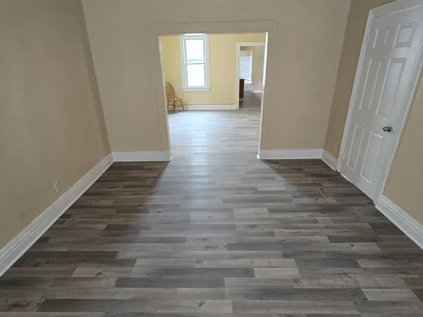 95 Dempster St, Buffalo, NY 14206